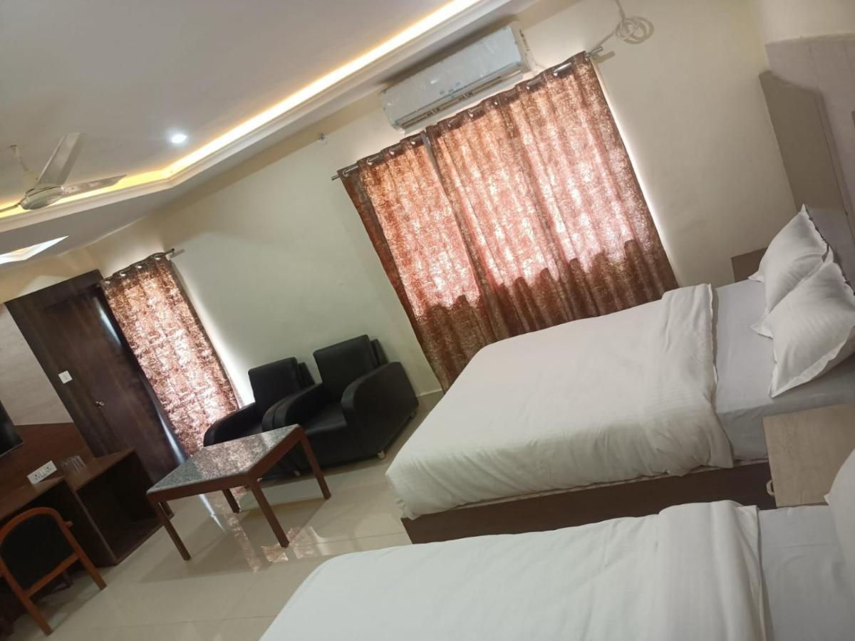Hotel Rajwada palace Orchha Bagian luar foto