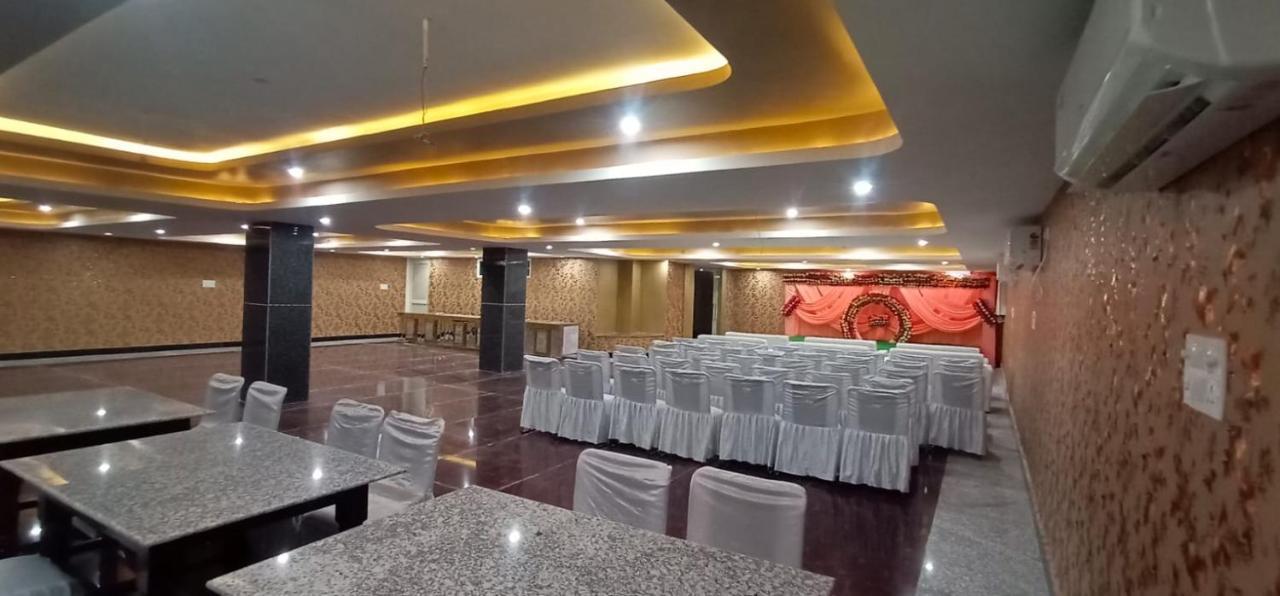 Hotel Rajwada palace Orchha Bagian luar foto